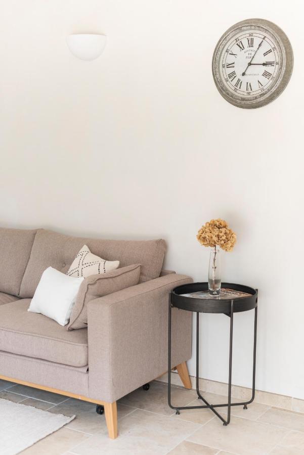 La Petite Ruche, 1 Bedroom Gite In The Luberon Apt Eksteriør billede