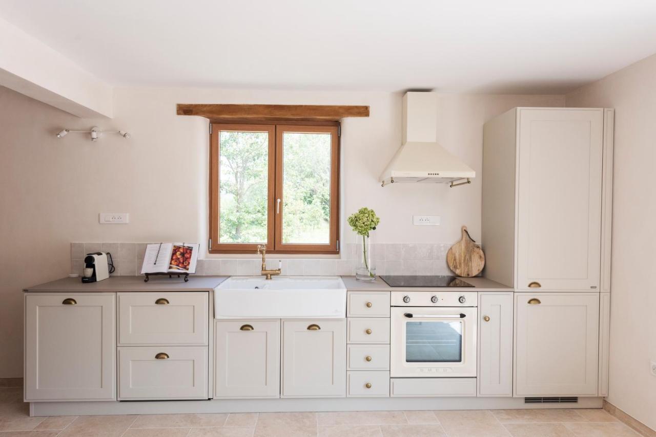 La Petite Ruche, 1 Bedroom Gite In The Luberon Apt Eksteriør billede