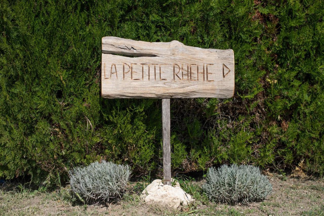 La Petite Ruche, 1 Bedroom Gite In The Luberon Apt Eksteriør billede